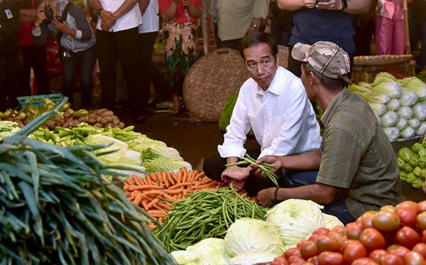 Kitorang Tak Cuma Makan Bawang, Bapak Presiden!