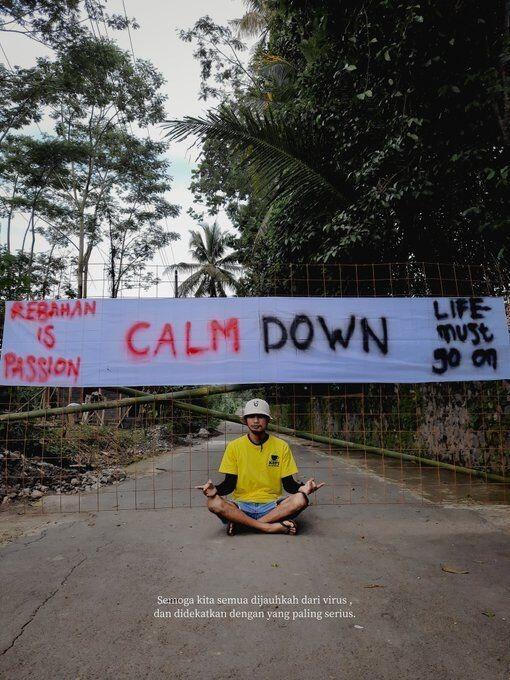 7 Spanduk Peringatan Bahaya Virus Corona, Kocak Tapi Ngena Di Hati