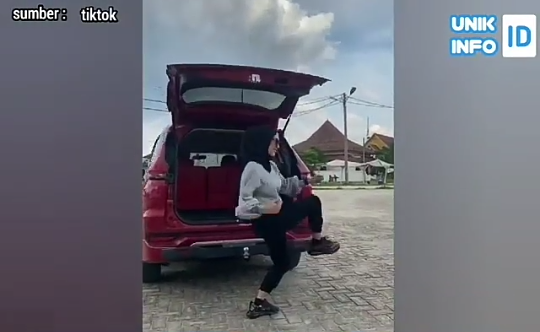 Heboh di Tik Tok, Challenge Joget dengan Latar Bagasi Mobil Terbuka
