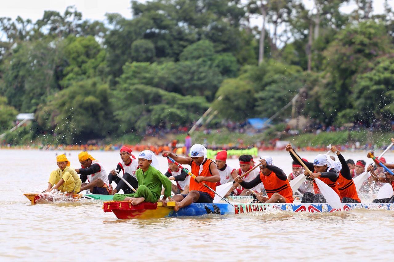 PACU JALUR : Tradisi Unik dari Kuantan Singingi, Riau