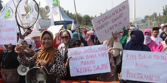 Terungkap, Inilah Rahasia Kesaktian Emak-Emak Ala Indonesia 