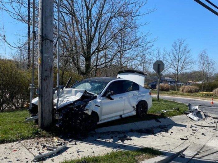 Sayang Banget, Baru Keluar Dealer BMW ini Langsung Remuk