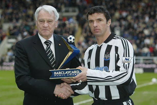 10 Pemain Dengan Penampilan Terbanyak Di Liga Primer Inggris, Nomor 1 Mengejutkan