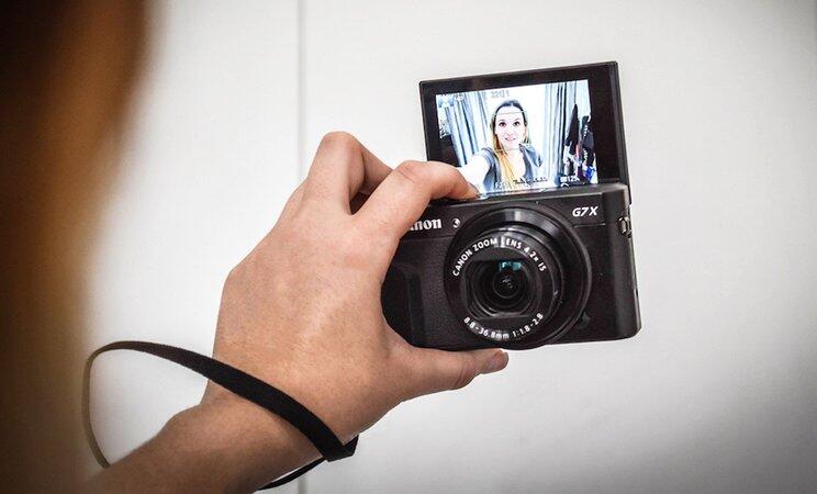 3 Rekomendasi Kamera Mirrorless Terbaik