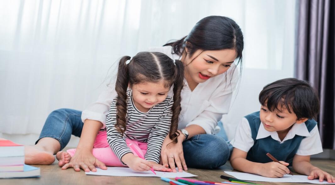 Mengatasi STRESS Anak Mengikuti School From Home Selama Pandemik Covid-19