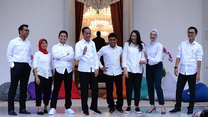 Staf khusus Presiden Jadi Sorotan, Ini Daftar Perusahaan Mereka