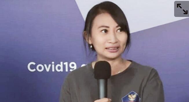 Kisah Ika Satu satunya Relawan Perempuan Yang Jadi Sopir Ambulans Pasien Corona