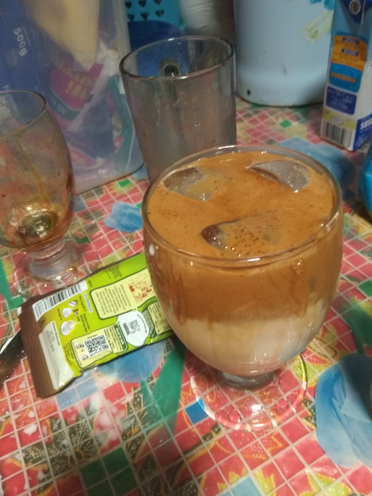 &#91;COC_Cooking_2020&#93; Penasaran Kopi Dalgona Kekinian Hingga Ambyar Menjadi Es Kopi