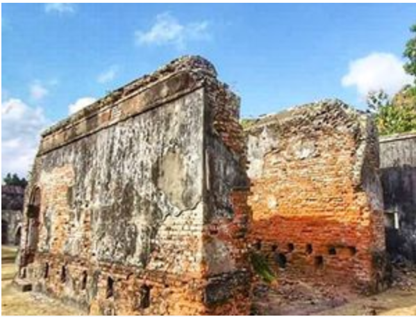 Benteng Balangnipa. Saksi Sejarah Rumpa'na Mangarabombang