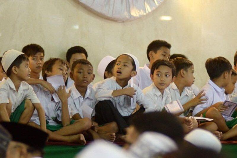 Nostalgia Ramadhan Masa Kecil, Lugu dan Lucunya Belajar Puasa!