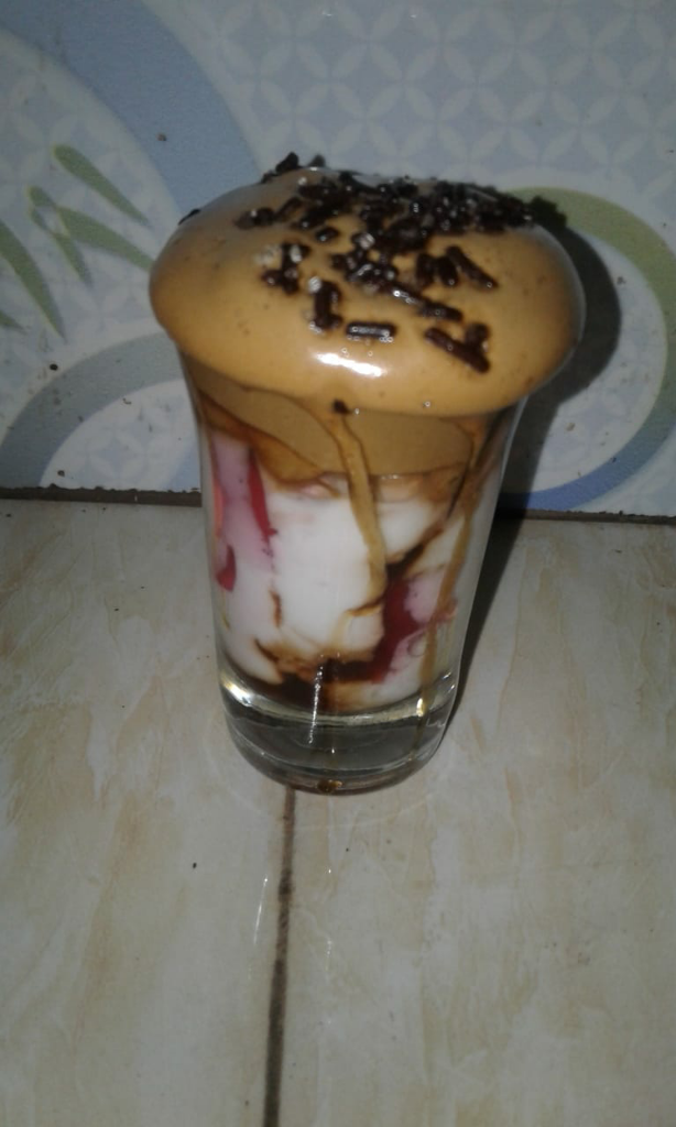 &#91;COC_Cooking2020&#93; Mengulas Proses Pembuatan Dalgona, Dengan dan Tanpa Mixer 