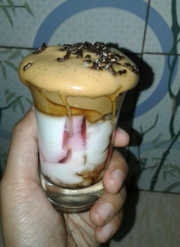 &#91;COC_Cooking2020&#93; Mengulas Proses Pembuatan Dalgona, Dengan dan Tanpa Mixer 