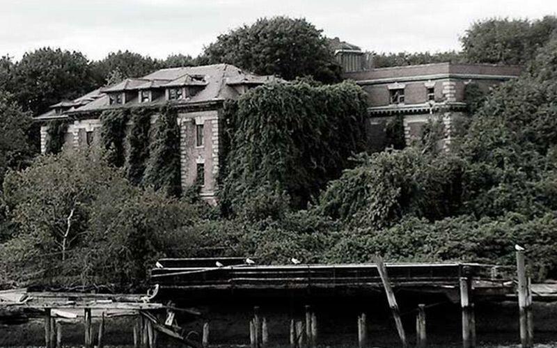 Manusia Dilarang Berwisata ke Tempat-tempat Ini! Kenapa Ya? 