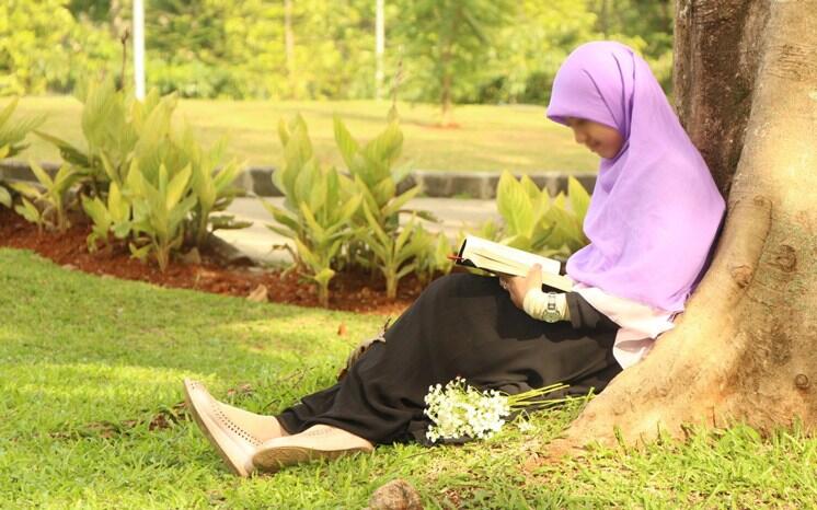 Menstruasi di Tengah Bulan Ramadhan? Lakukan Hal Ini Supaya Ramadhanmu Makin Hidup