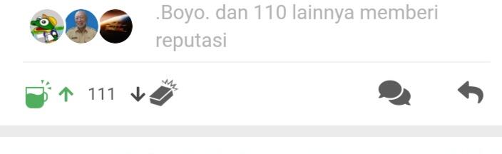 Menolong Nyebrangin Orang Lanjut Usia