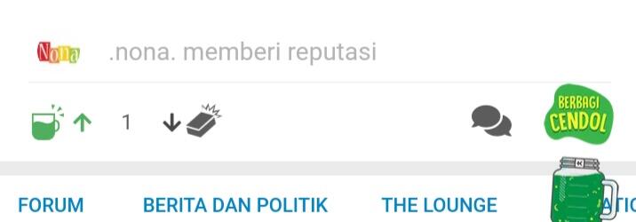 Memberi Bantuan Sembako Pada Penyapu Jalanan