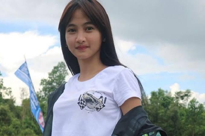 Gue Cuma Cowok Sampingan!
