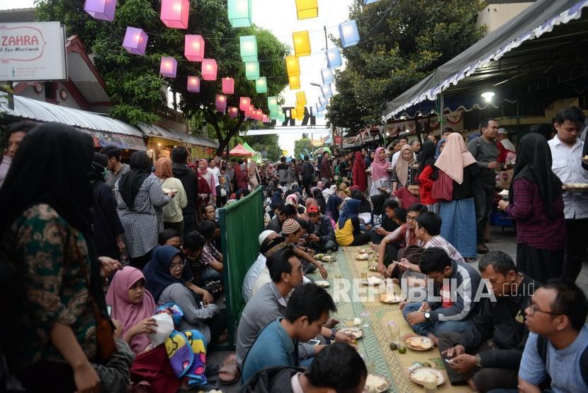 Tips Traveling Qren Saat Ramadhan