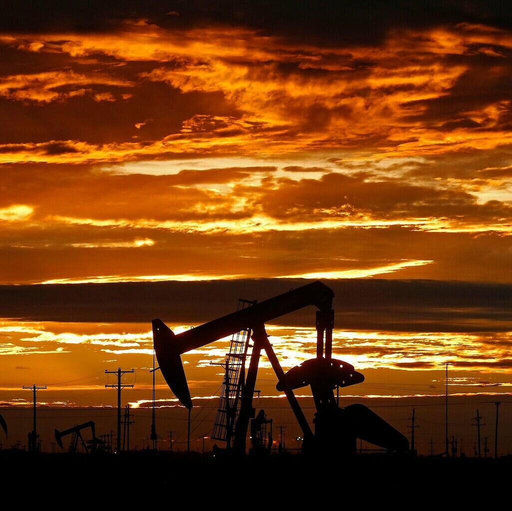 Harga Minyak AS Jatuh Ke Harga 10$ Per Barel-Terendah Sejak 1986