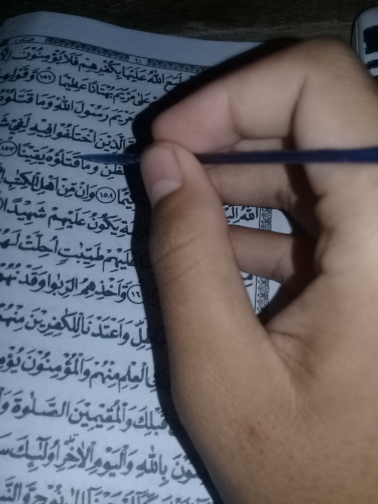 Manfaat Besar Dibalik Sebatang Tuding Al Quran