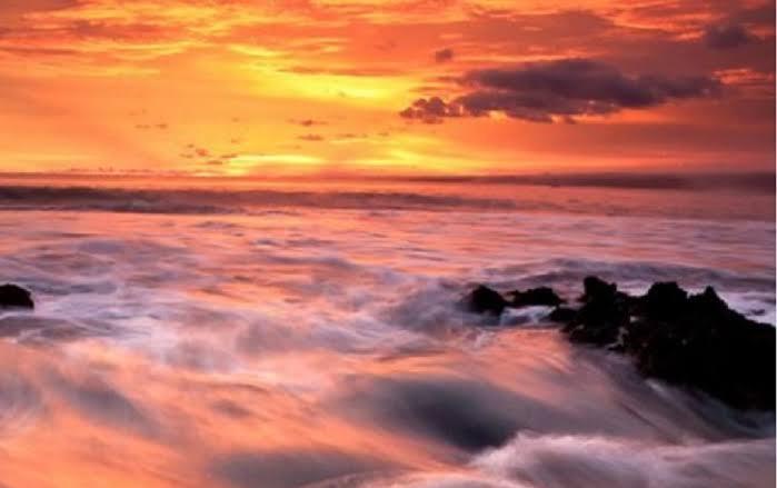 Sejarah Tsunami Pantai Selatan Dan Mitos Ratu Kidul