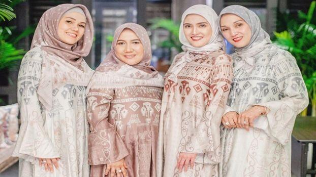 Gak Nyangka Udah Cantik, Shandy Aulia & Keluarga Saat Buka Puasa Sangat Toleransi