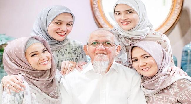 Gak Nyangka Udah Cantik, Shandy Aulia & Keluarga Saat Buka Puasa Sangat Toleransi