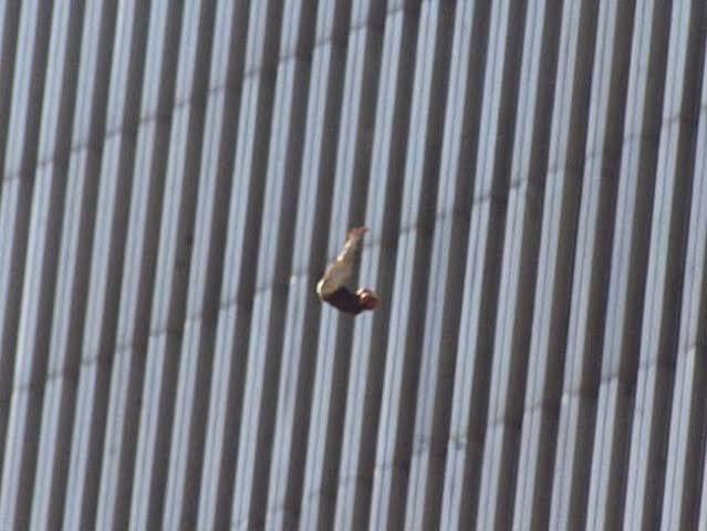 The Jumpers : Fenomena Tragis saat Tragedi 9/11 di Menara Gedung World Trade Center 