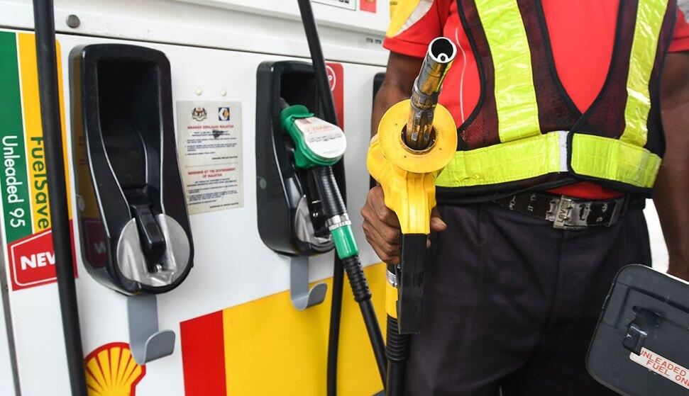 Harga BBM Terus Merosot, Sampai Satu Liter 4 Ribuan