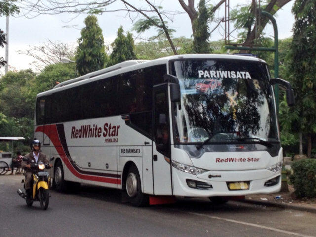 Mengenal &quot;Si Putih&quot; Primajasa,Bus Yang Memiliki Trayek Antimainstream