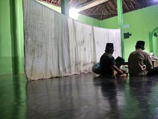 Mengajar Ngaji Tanpa Dibayar Wujud Bakti dan Perbuatan Baikku!