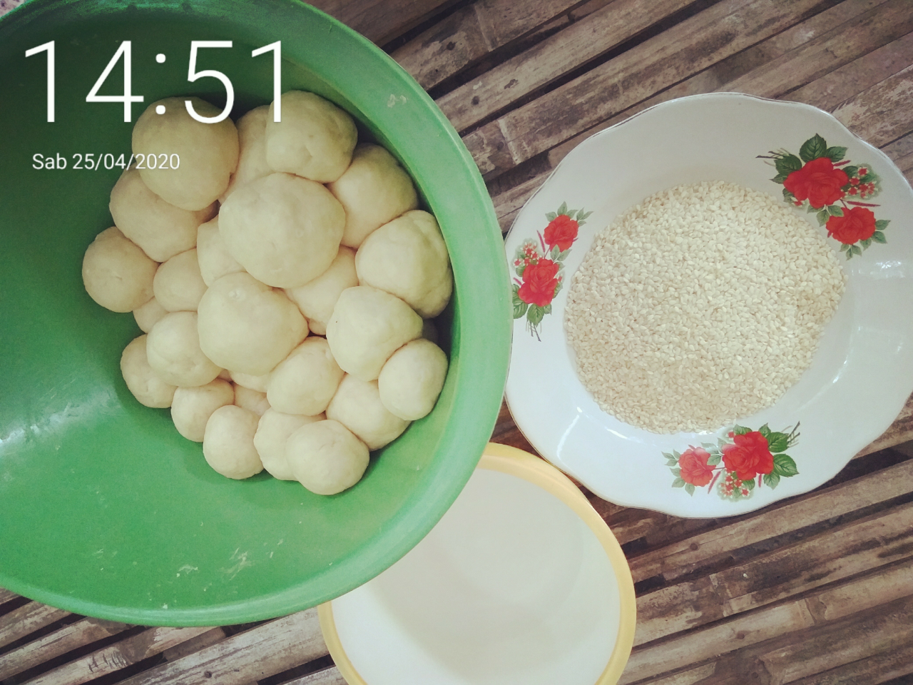 Onde-Onde Ajah Ketawa Masak Kamu Nggak Sih? Yuk Bikin Onde-Onde Ini, Gansist!