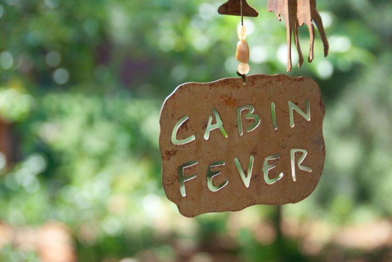 Mengenal Cabin Fever, Perasaan Sedih Terlalu Lama Terisolasi