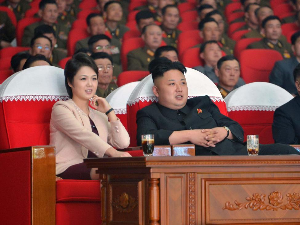 Ri Sol Ju: Sosok Istri Kim Jong Un yang 'Lumayan' Fashionable