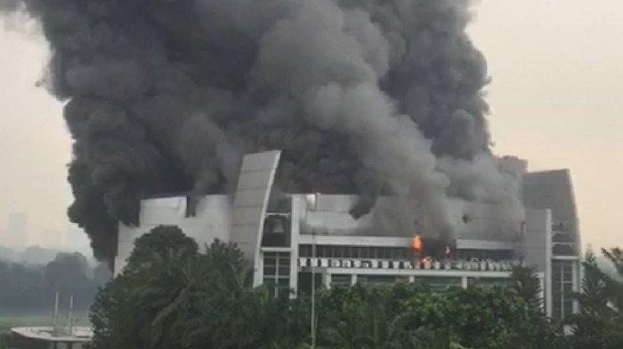 Wartawan Foto MI Alami Kekerasan Saat Liput Kebakaran Gereja Chris Cathedral