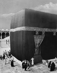 Kasus Pencurian Hajar Aswad dan Tumpukan Jasad di Sumur Zamzam