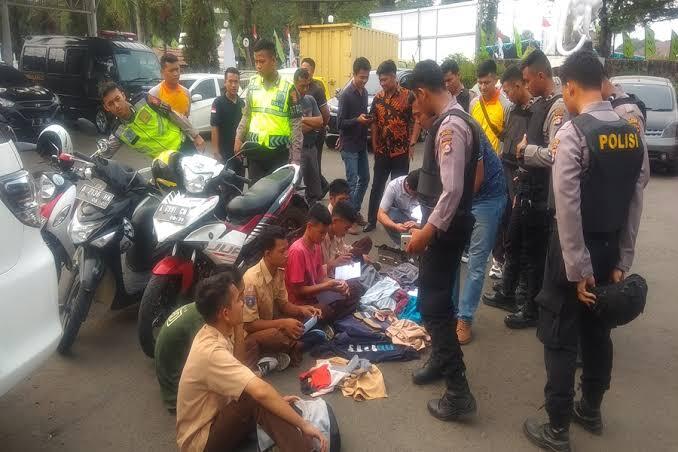 Rendahnya Rasa Malu Dan Harga Diri Di Indonesia