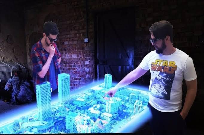 Membuat Hologram Sederhana Dengan Plastik Mika