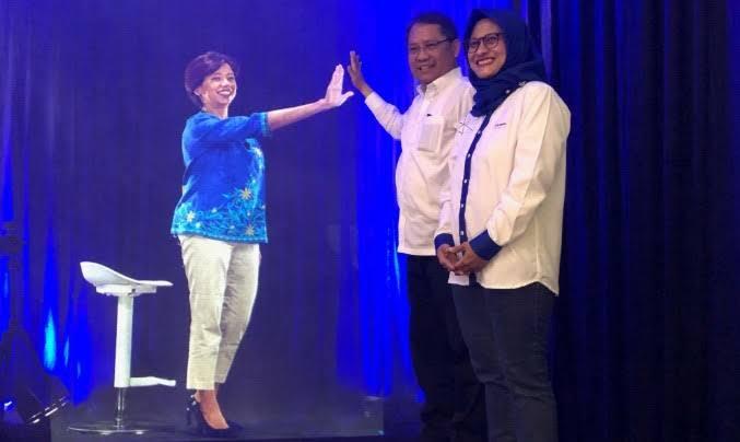 Membuat Hologram Sederhana Dengan Plastik Mika