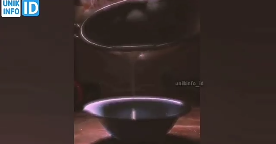 Memasak Mie Instan Ala Editor Film, Bikin Terharu Seperti Nonton Film Pelakor Korea!