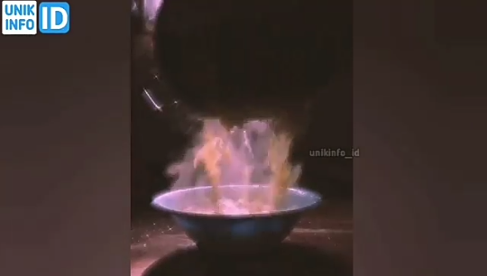 Memasak Mie Instan Ala Editor Film, Bikin Terharu Seperti Nonton Film Pelakor Korea!
