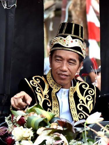 Para Bentara Yang Ingin Jadi Raja