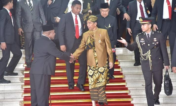 Para Bentara Yang Ingin Jadi Raja