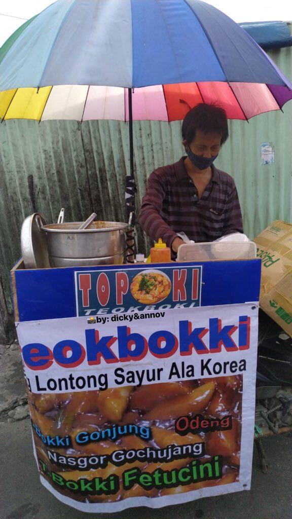 Viral, Penjual Tteokbokki Namai Produknya 'Oseng Lontong Sayur Ala Korea