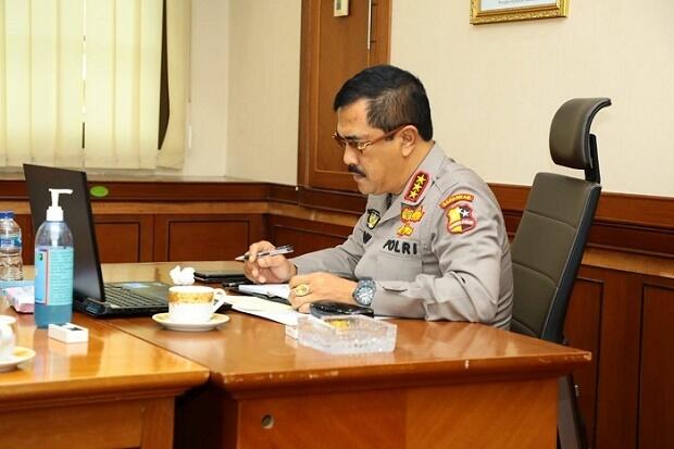 Baharkam Polri Salurkan Bantuan 100 Ton Beras ke Masyarakat