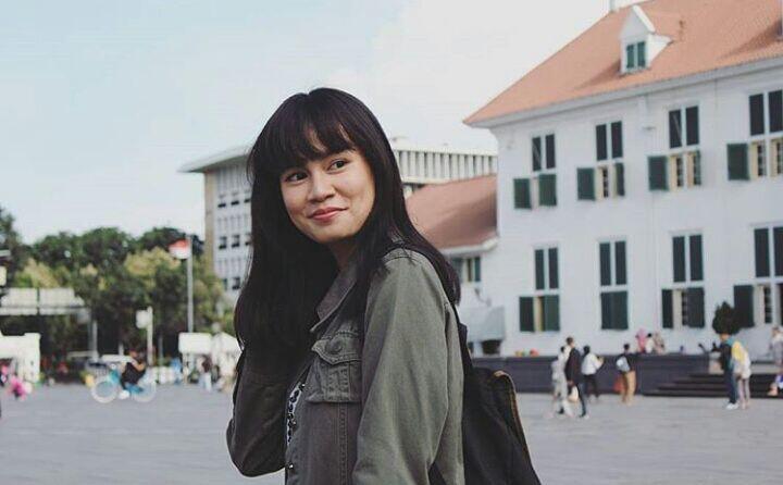 Setelah Dengar Lantunan Al-Qur'an Keluarga Artis ini Masuk Islam, Enggak Sangka