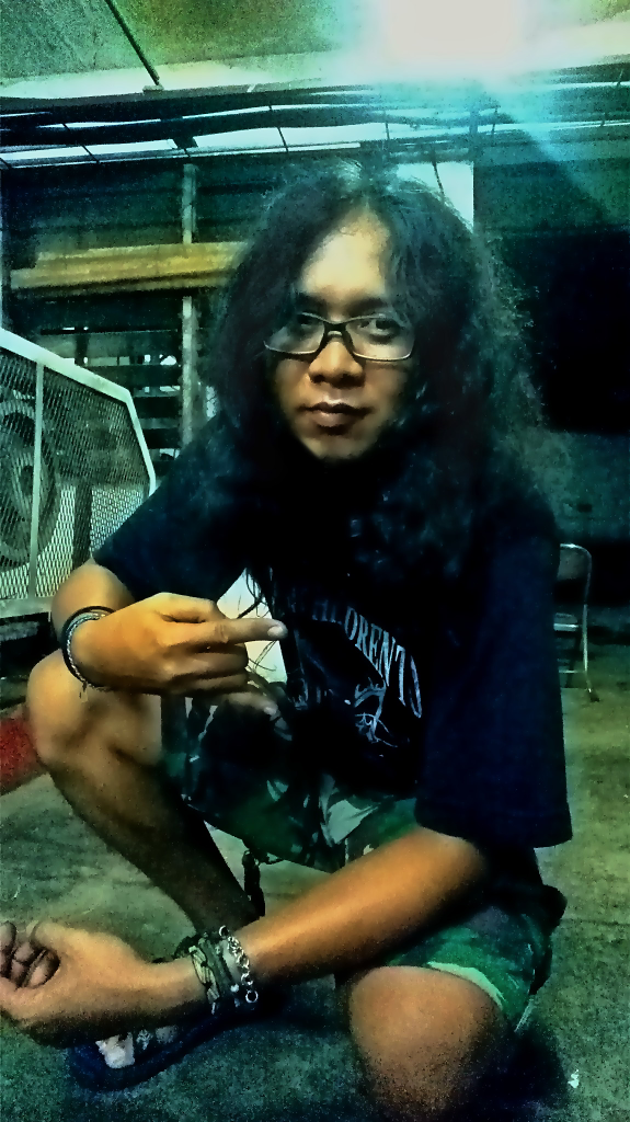 aku ,nila ,dan kemunafikan media sosial