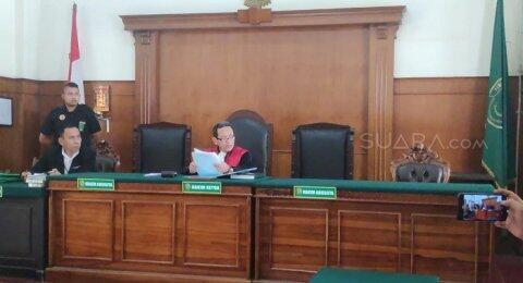 Di Pengadilan, Liin Tuntut Yanto Ganti Uang Air Minum dan WC Selama Pacaran