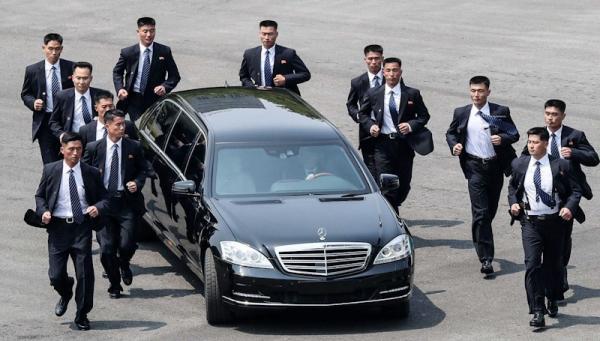 Mobil Mewah Jong Un ada Toiletnya Gan!