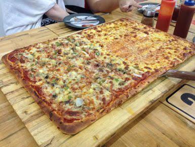 Makanan Porsi Jumbo, Cocok untuk Berbuka Sekeluarga